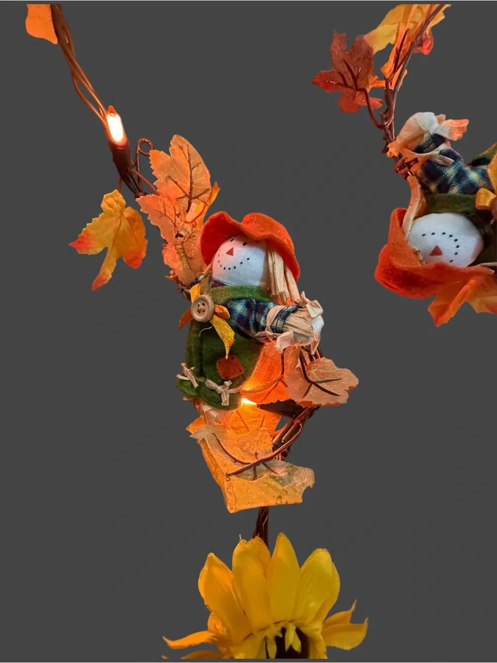 Avon Gift Collection Lighted Harvest Garland